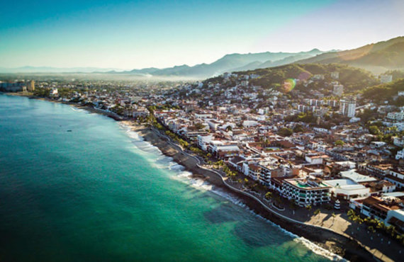 Puerto-Vallarta-malecon-and-shore-tour-1024x575-landscape